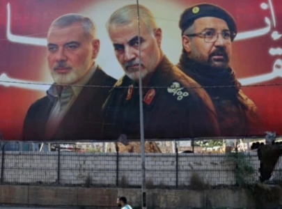 france urges citizens in iran to temporarily leave